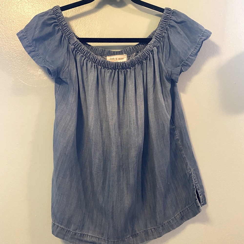 Cloth & Stone Chambray Top